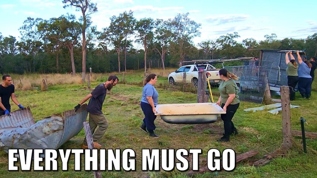 Spring Cleaning the Farm - Paddocks, Sheds & Fixing The Lawn Tractor